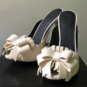 Aleksander siradekian White Suede muelle sandals 3